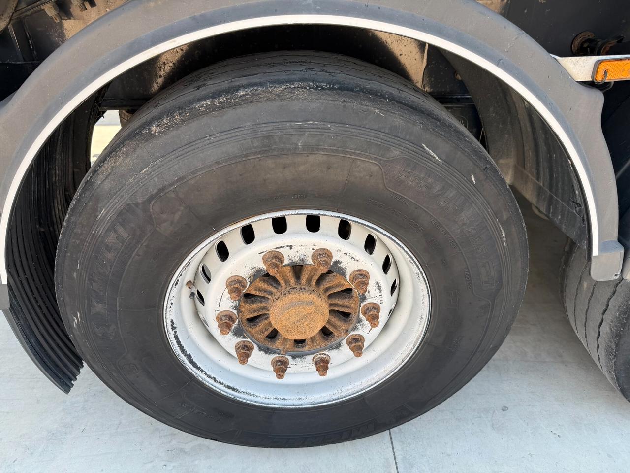4 UNITA' DISPONIBILI Menci SA850 R ribaltabile 36mc