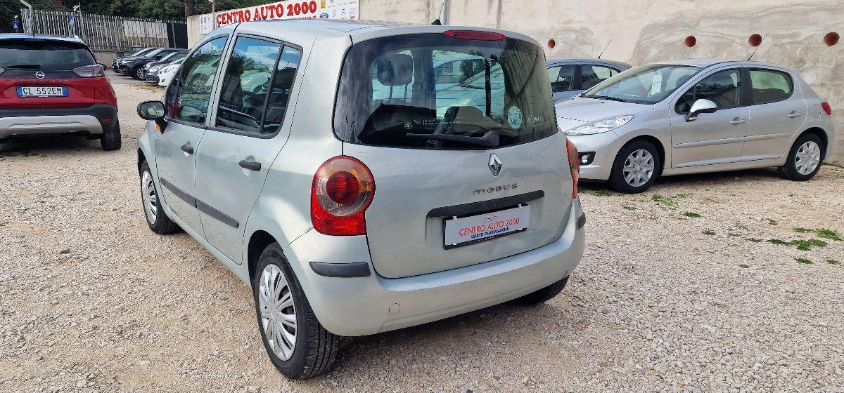 RENAULT Modus 1.2 16V Dynamique