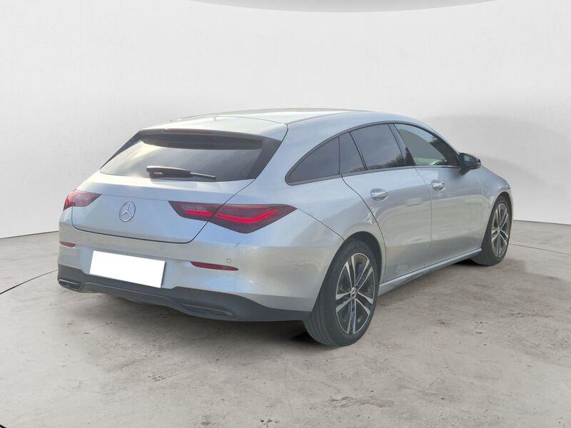 Mercedes-Benz CLA CLA Shooting Brake 200 d Night edition auto