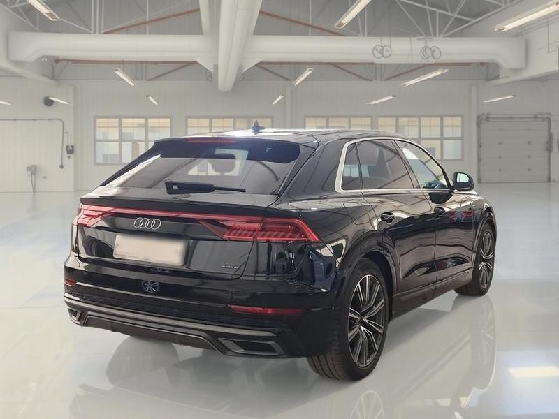 AUDI Q8 45 TDI MHEV 170kW quattro tiptronic Sport