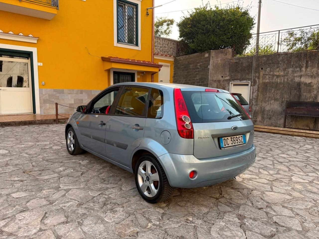 Ford Fiesta 1.4 TDCi 5p. Titanium