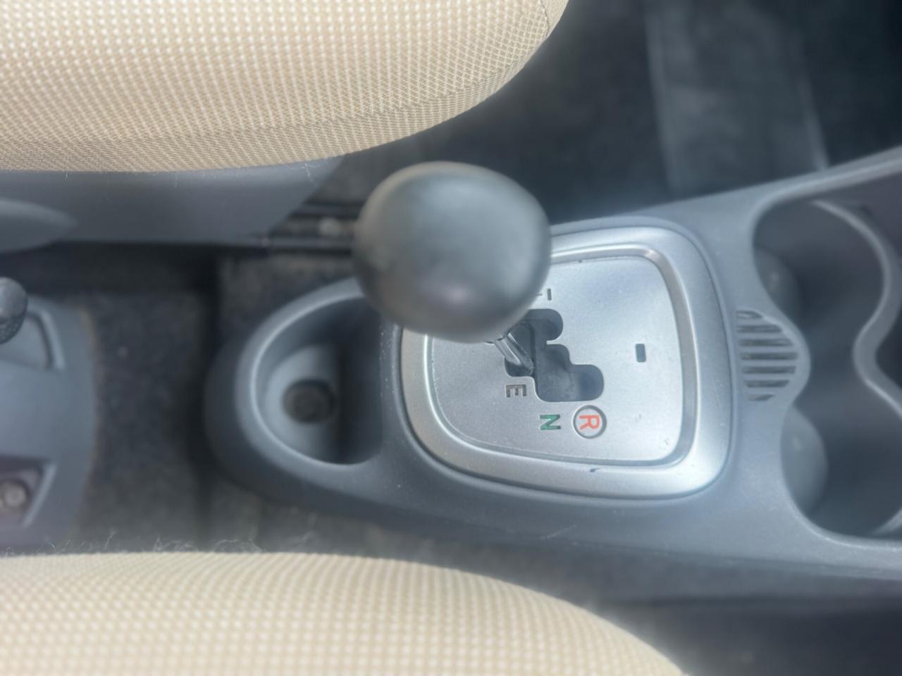 Peugeot 107 1.0 68CV 5p. 2Tronic automatica 2007