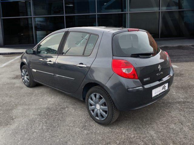 RENAULT Clio 1.2 BENZ 75 5 porte Dynamique OK NEOPATENTATI