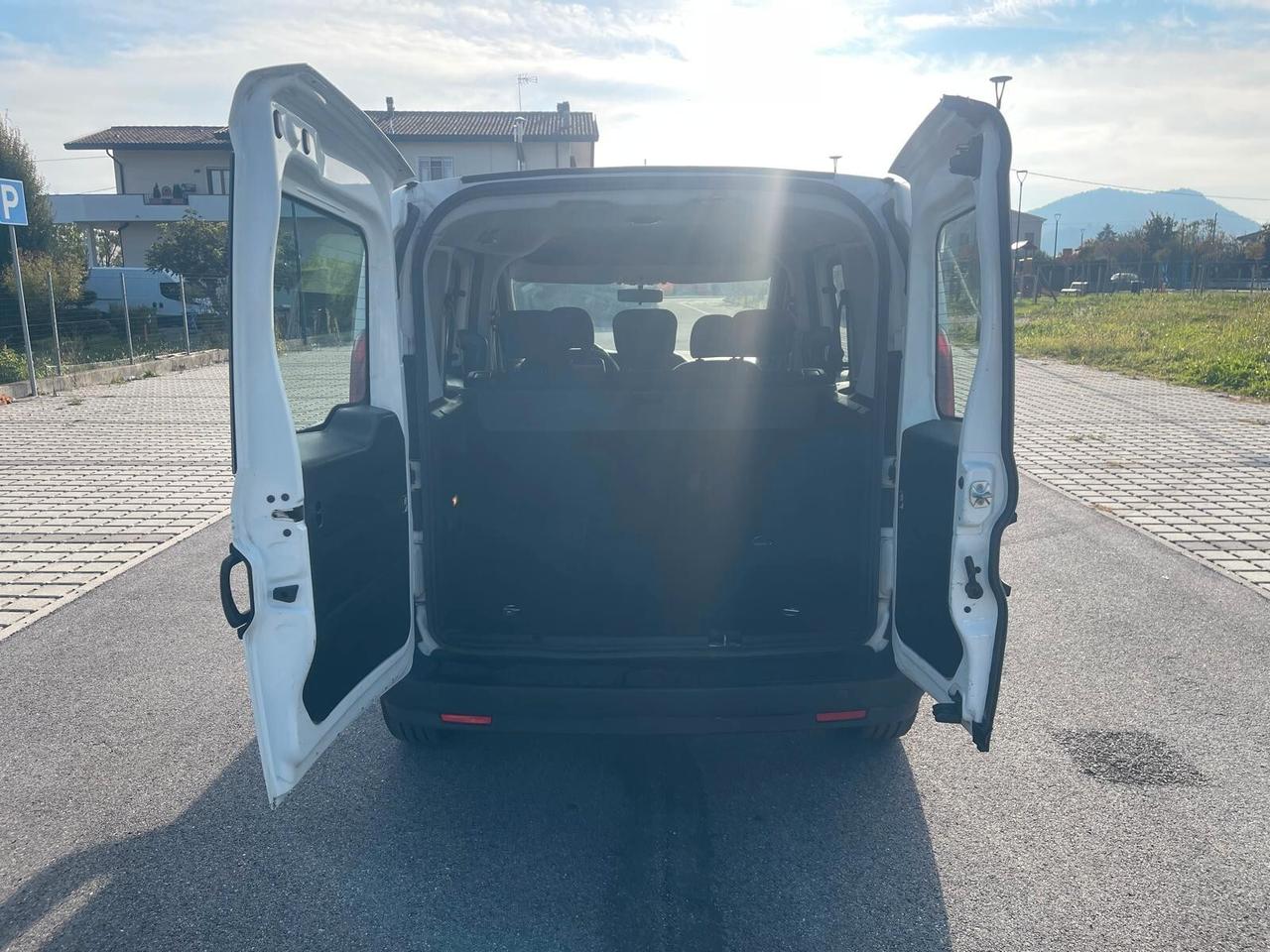 Fiat Doblò 1.3 MJT PL Combi Maxi N1- 5 posti AUTOCARRO
