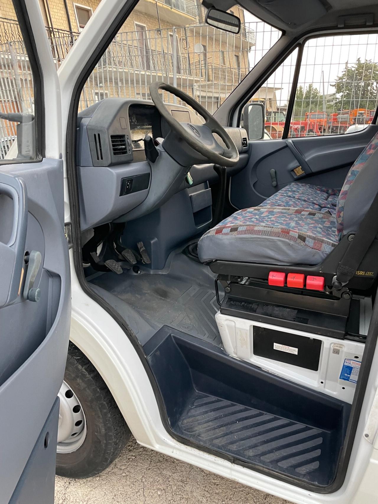 Mercedes Benz 312 cdi