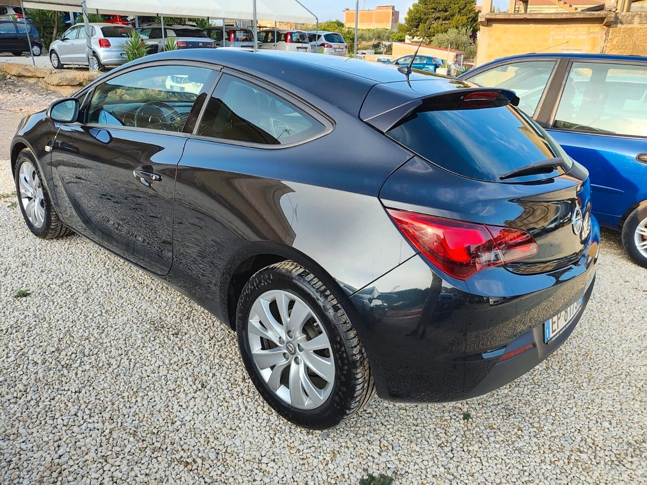 Opel Astra GTC 1.7 CDTI 110CV 3 porte unico proprietario