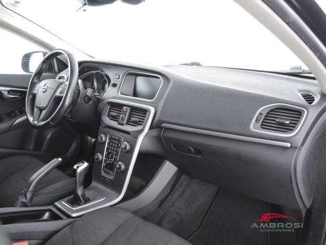 VOLVO V40 D2 Kinetic