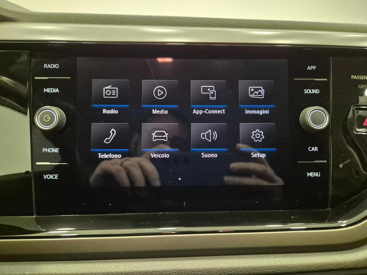 Volkswagen Polo 5p 1.0 evo Comfortline 80cv - NEOPATENTATI - Sens. Park - Carplay