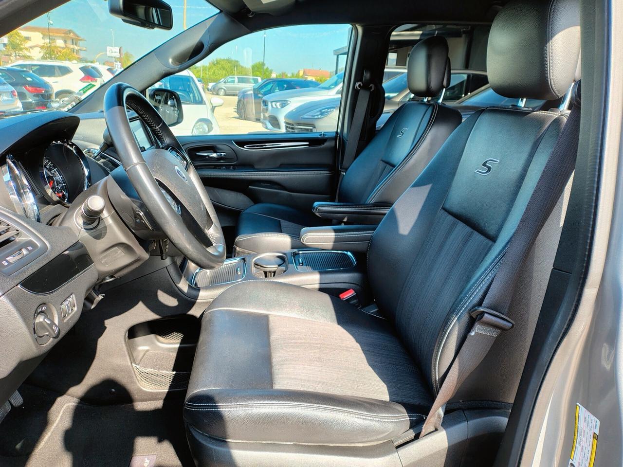 Lancia Voyager 2.8 Turbodiesel Platinum 177 CV