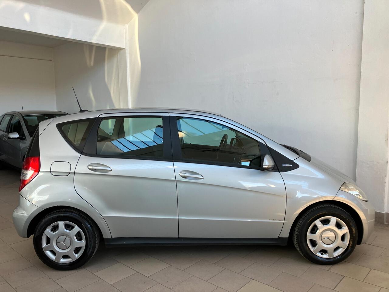 Mercedes-benz A 160 NEOPATENTATI EURO 5 NAVI/BLUE-TOOTH