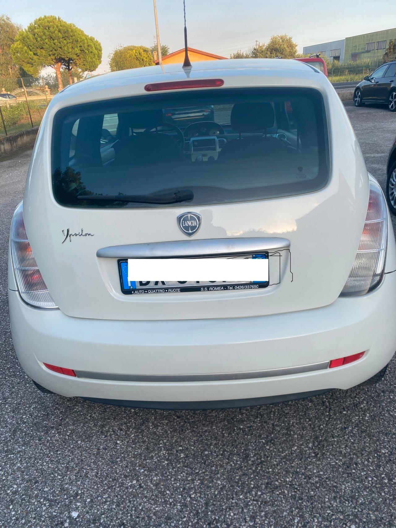 Lancia Ypsilon 1.4 Oro Ecochic GPL