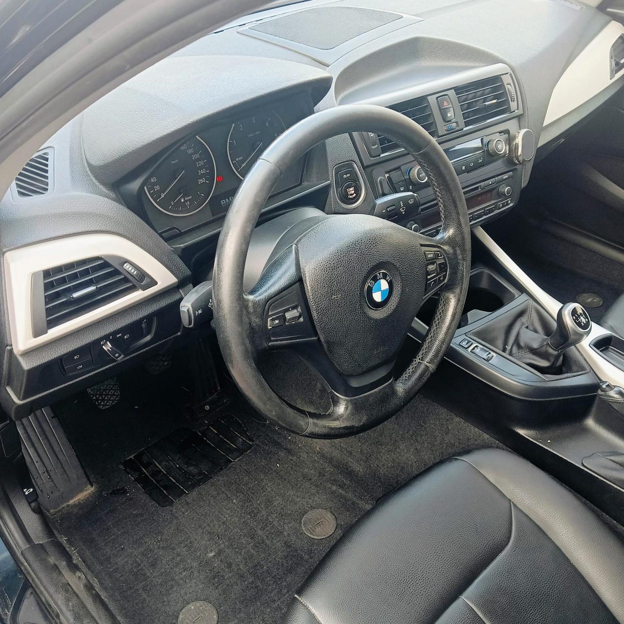 Bmw 120 120d 5p. Urban