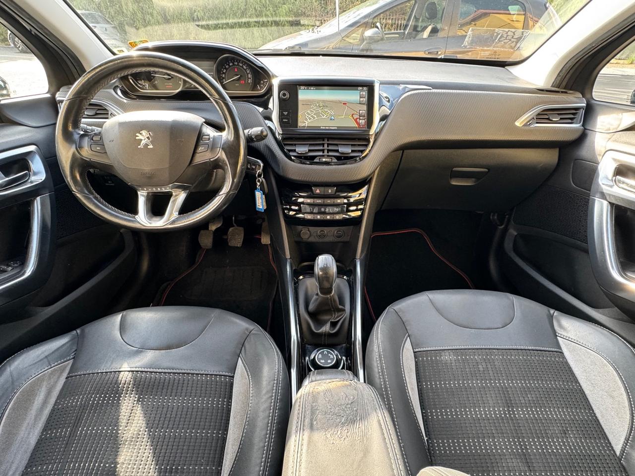 Peugeot 2008 1.6 e-HDi 115 CV Stop&Start Allure