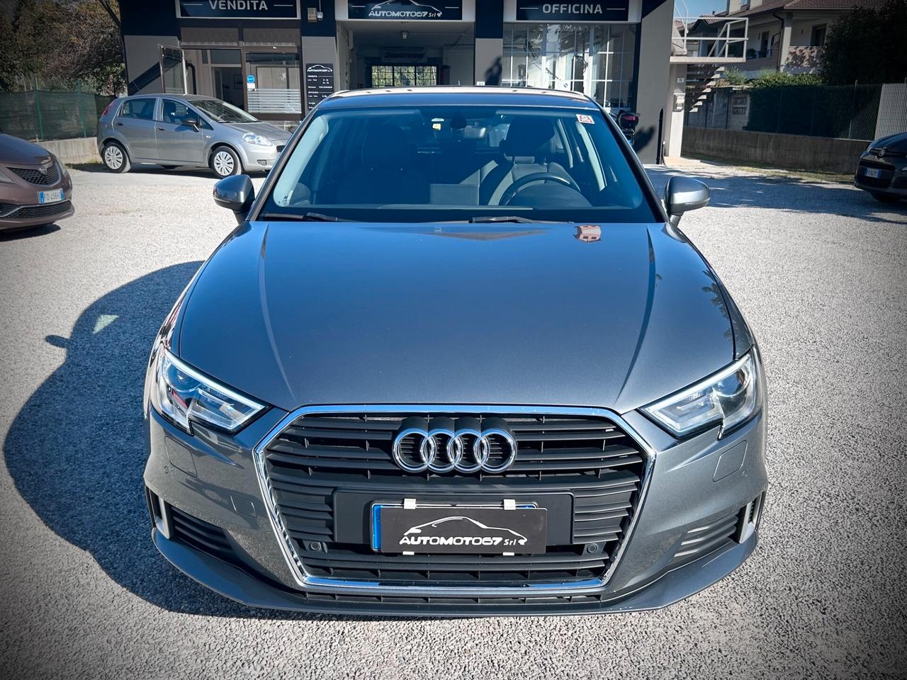 Audi A3 SBK 1.6 TDI Sport - NEOPATENTATI