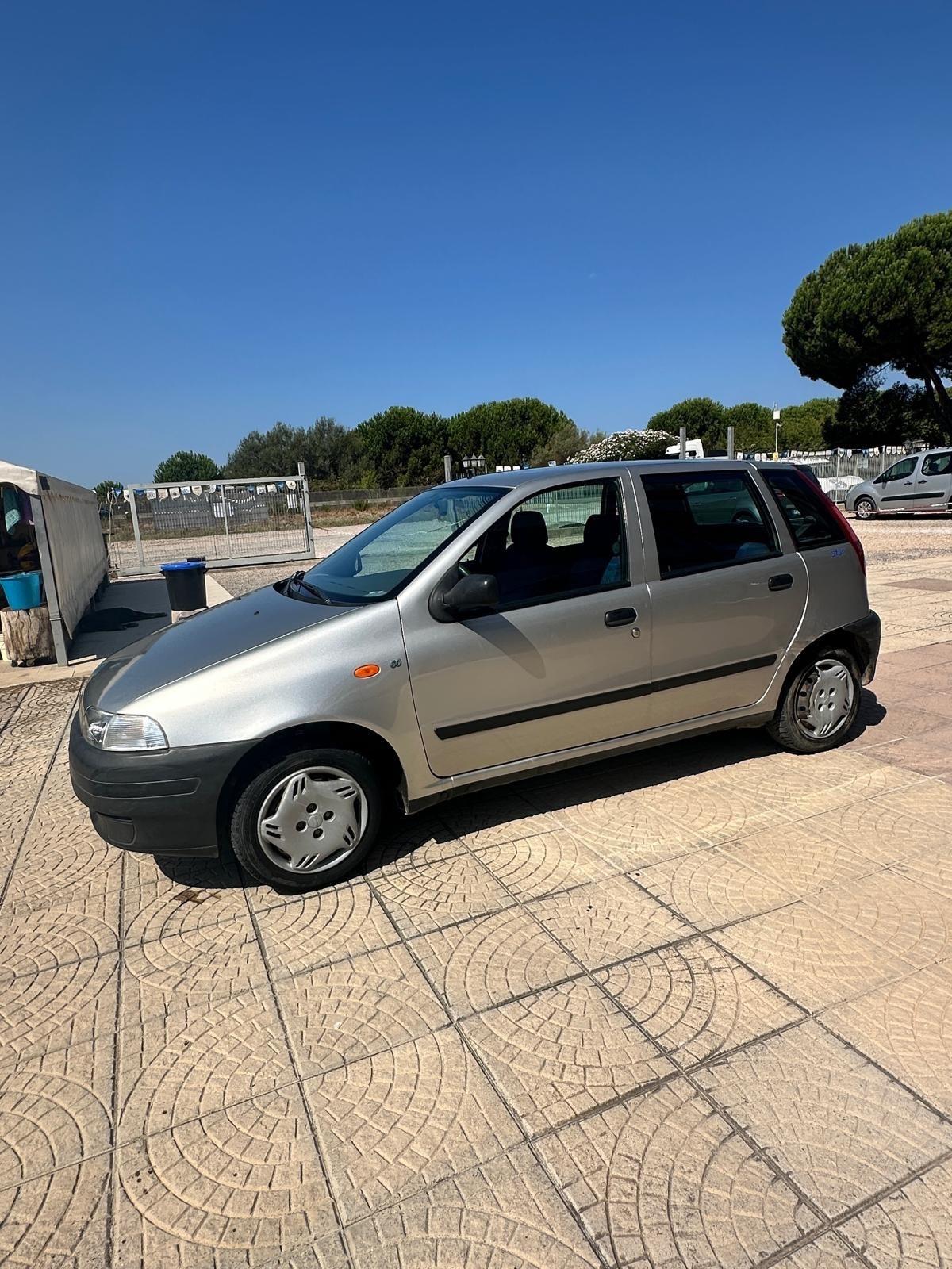 Fiat Punto 60 cat 5 porte Star clima servosterzo chiusura centralizzata
