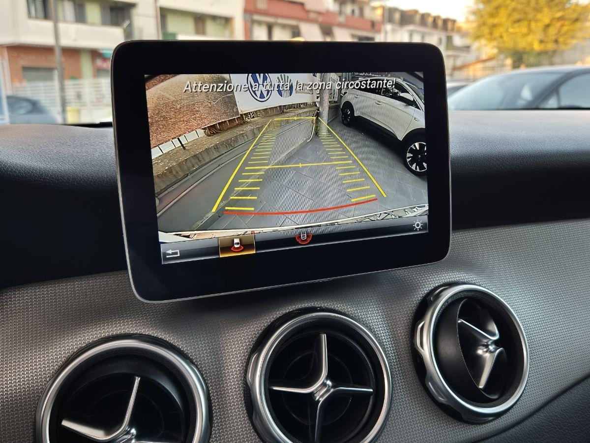 MERCEDES - Classe GLA - GLA 200 d Automatic 4Matic Sport-Tetto Apribile