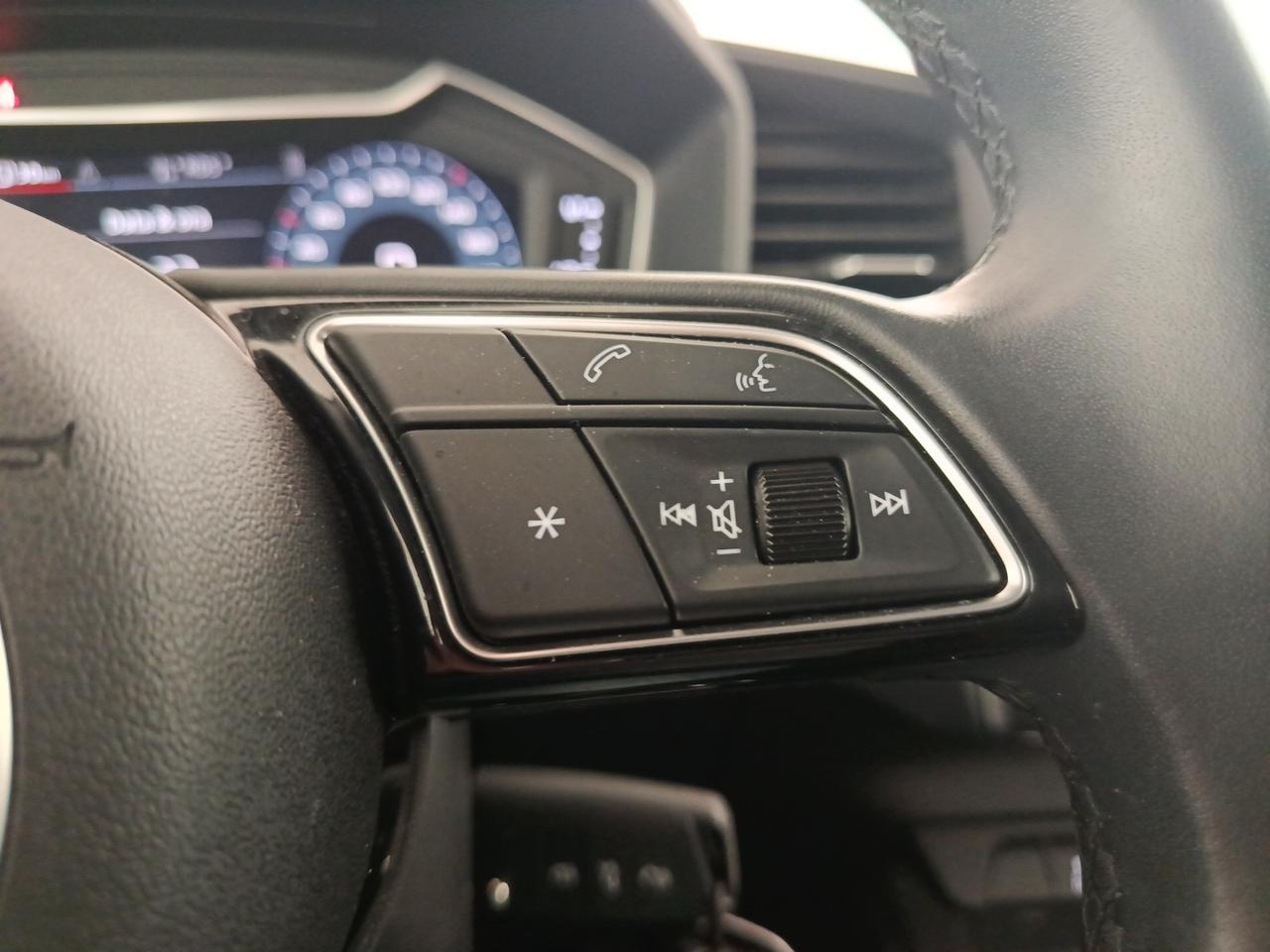 AUDI A1 2ª serie - A1 citycarver 30 TFSI Admired
