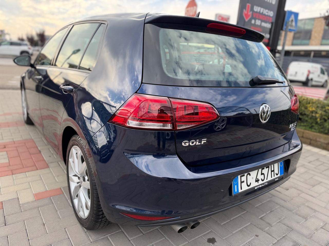 Volkswagen Golf 2.0 TDI 5p. Executive BlueMotion