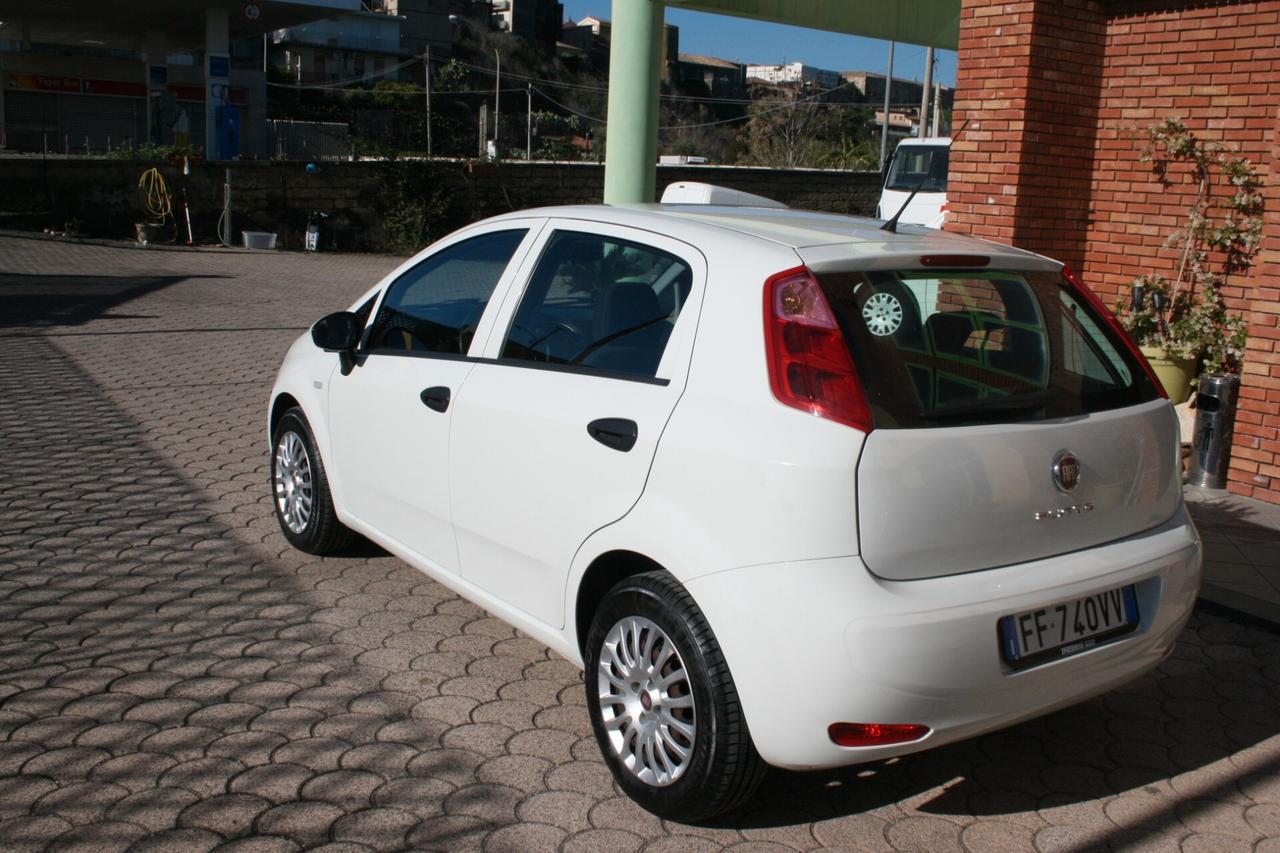 Fiat Punto 1.3 MJT II S&S 95 CV 5 porte Street