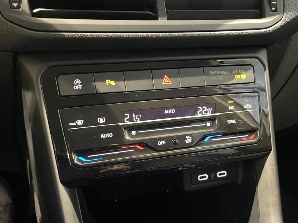 Volkswagen T-Cross 1.0 TSI 95CV Sport - R-LINE Ext.
