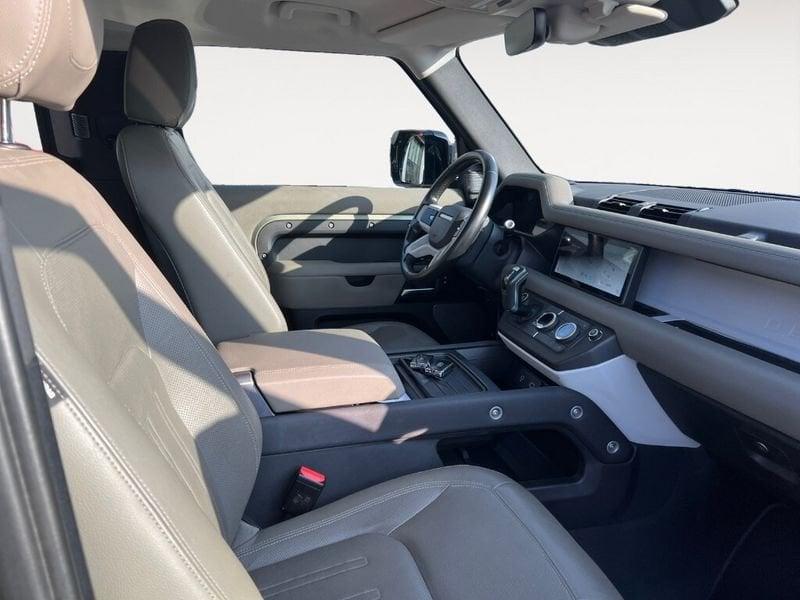 Land Rover Defender (2019) 90 3.0D I6 200 CV AWD Auto S