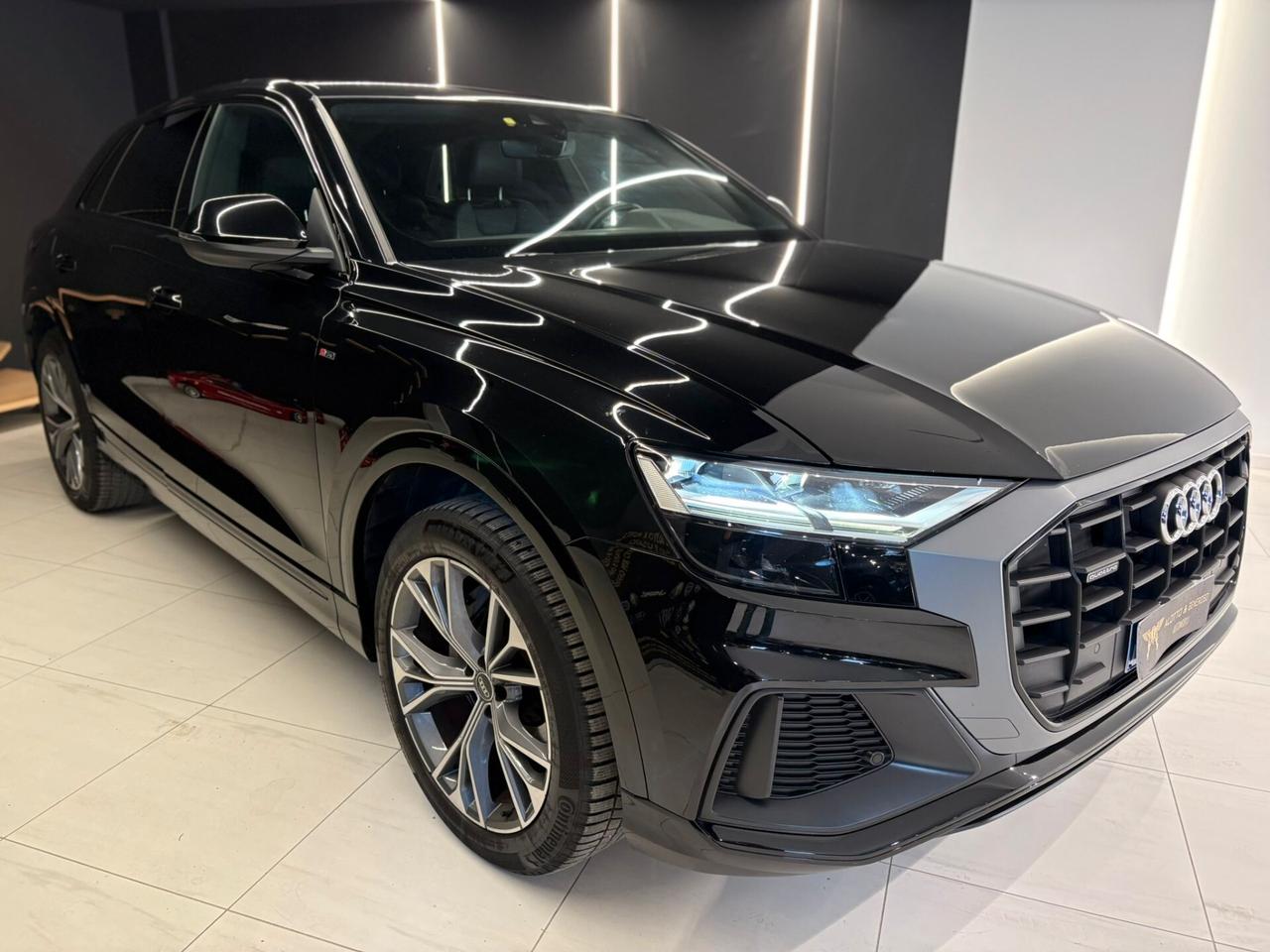 Audi Q8 50 TDI 286 CV S-LINE Quattro tiptronic