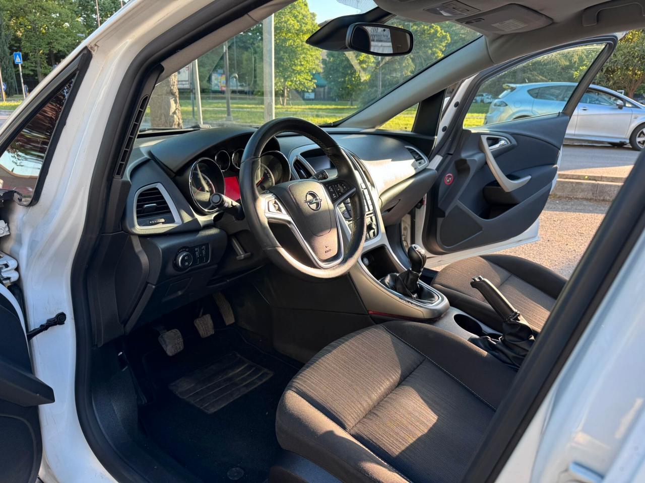 Opel Astra 1.4 100CV 5 porte Elective