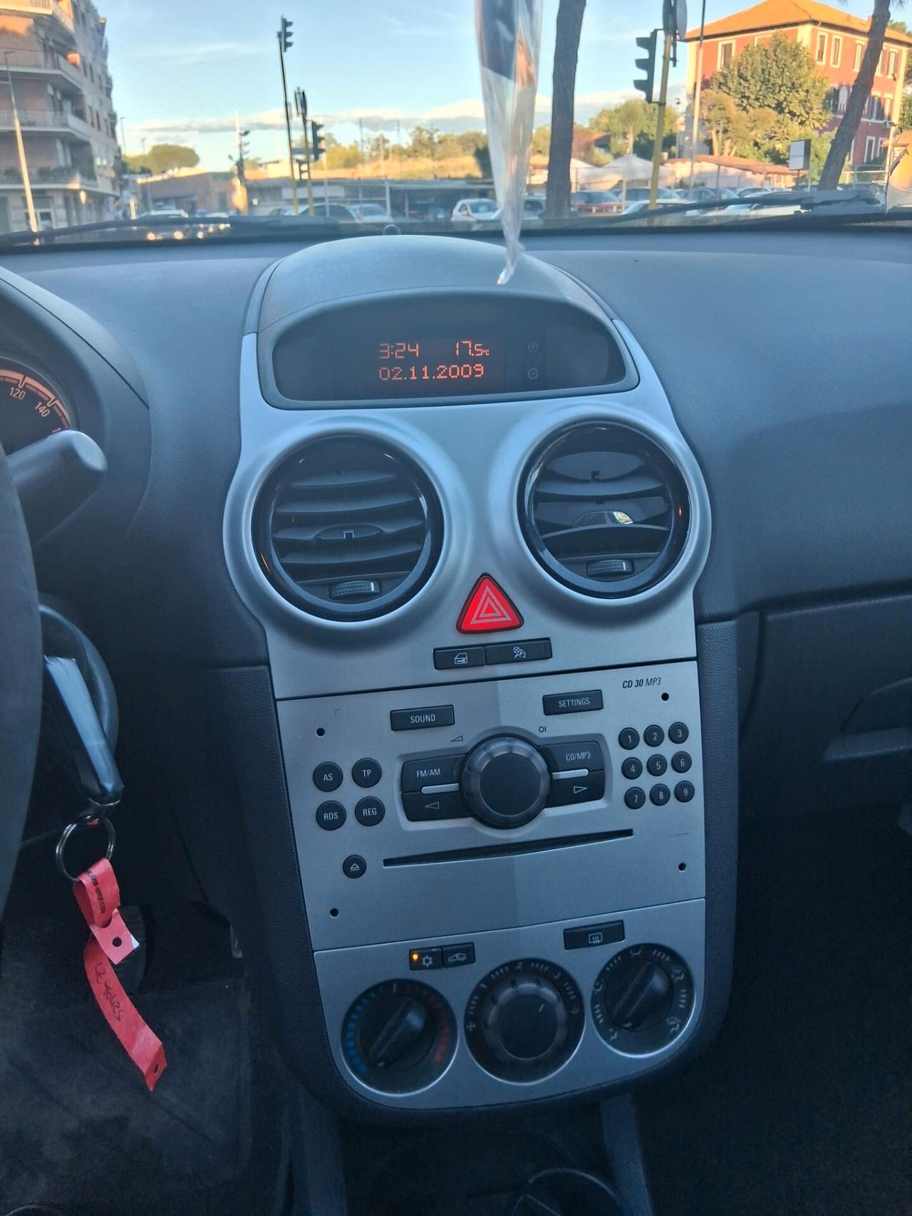Opel Corsa 1.2 80CV 5 porte GPL-TECH Edition