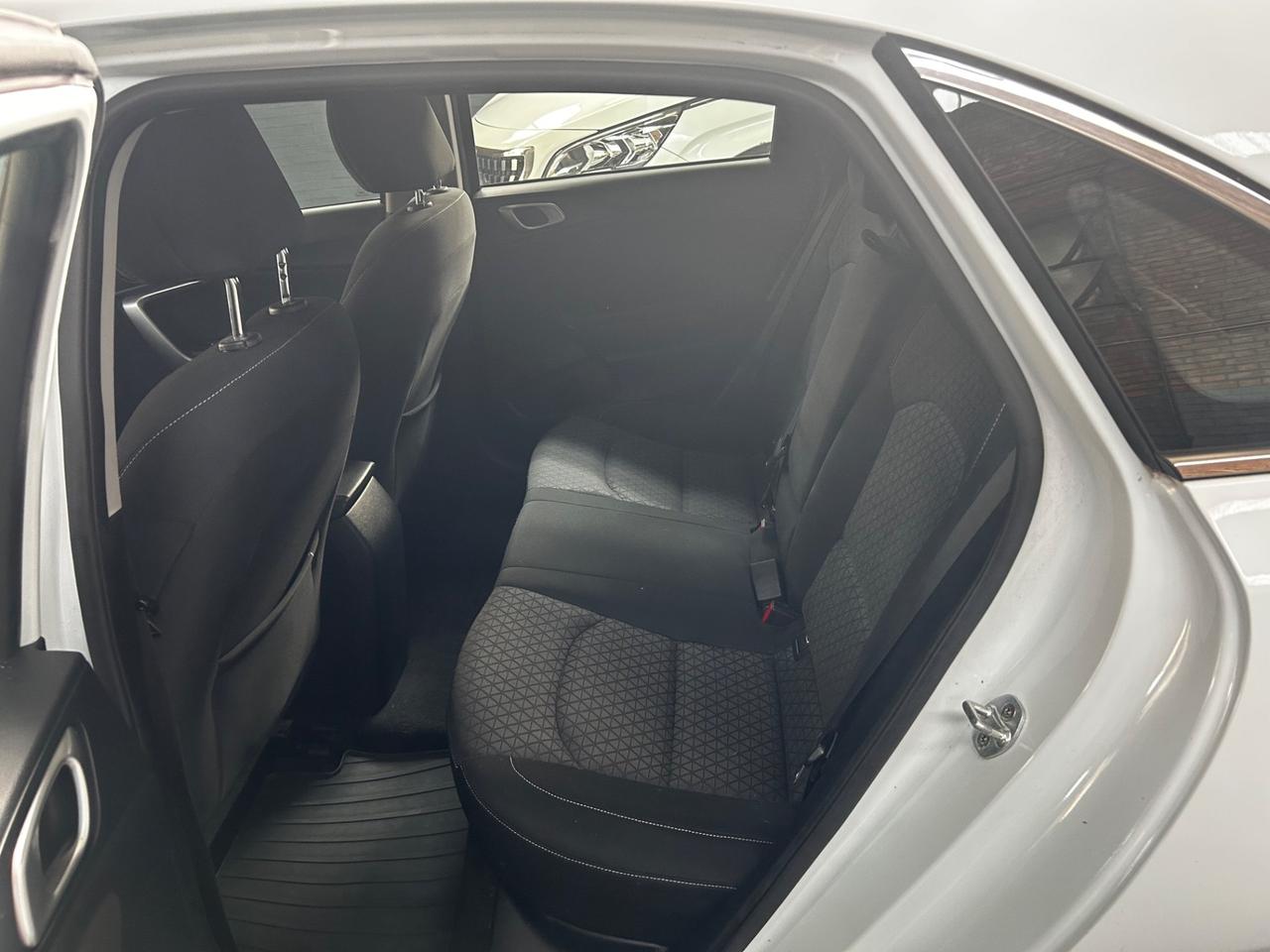 Kia Ceed 1.4 MPi GPL 5p. Neopatentati