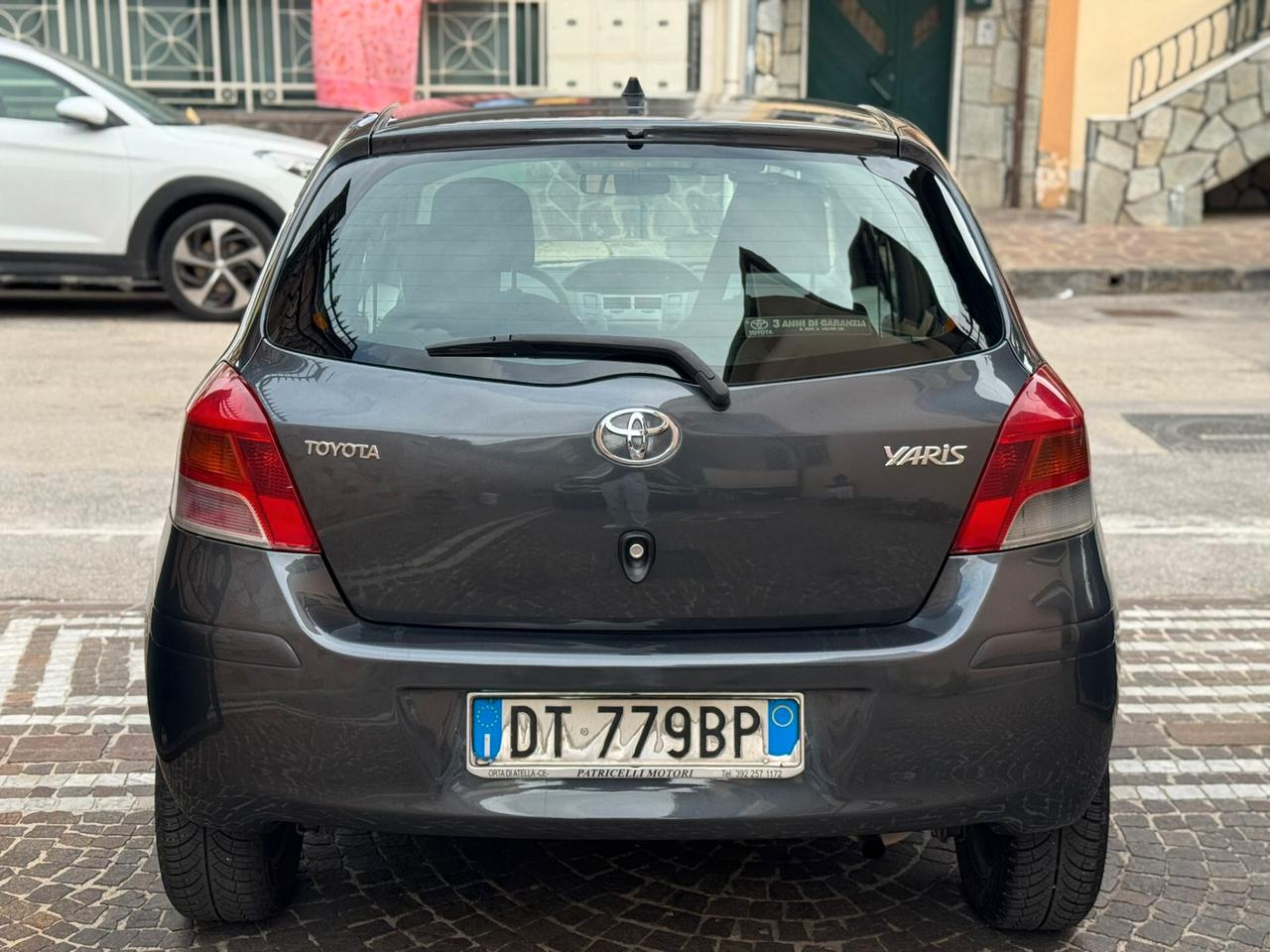 Toyota Yaris 1.0 5 porte Sol