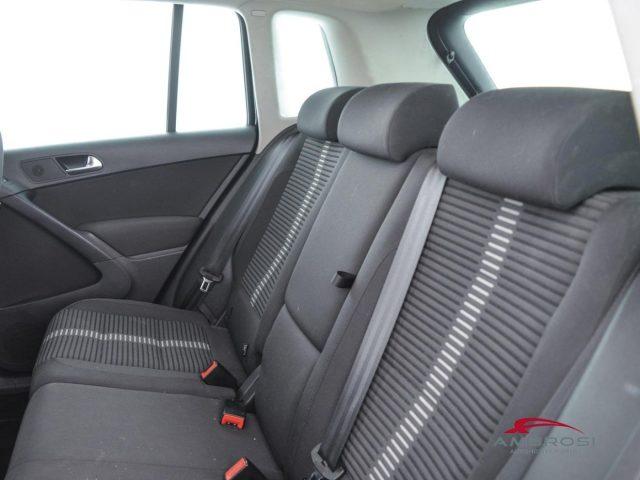VOLKSWAGEN Tiguan 2.0 TDI DPF 4MOTION tiptronic Sport & Style - PER