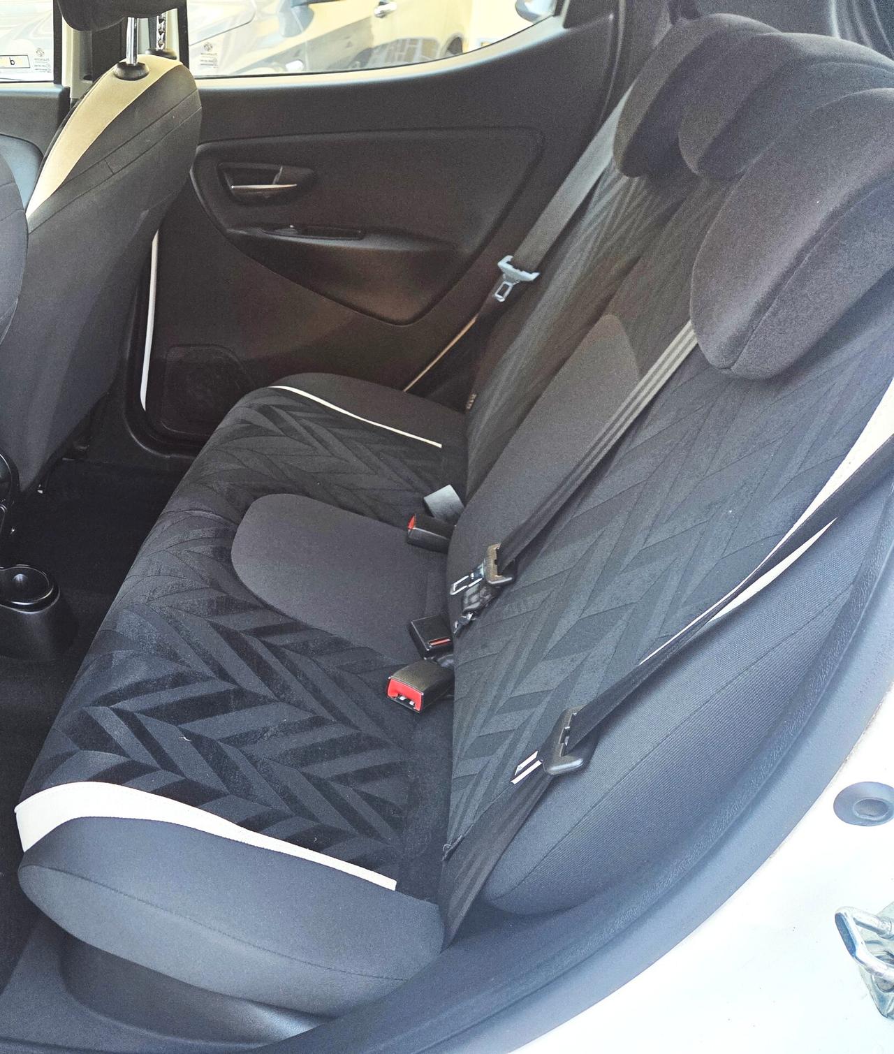 Lancia Ypsilon 1.2 KM 63000 CLIMA AUT. SENSORI CERCHI IN LEGA