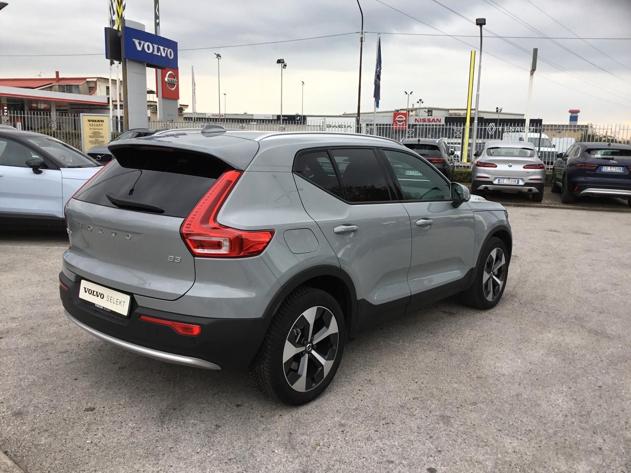 Volvo XC40 B3 Core Cambio Automatico