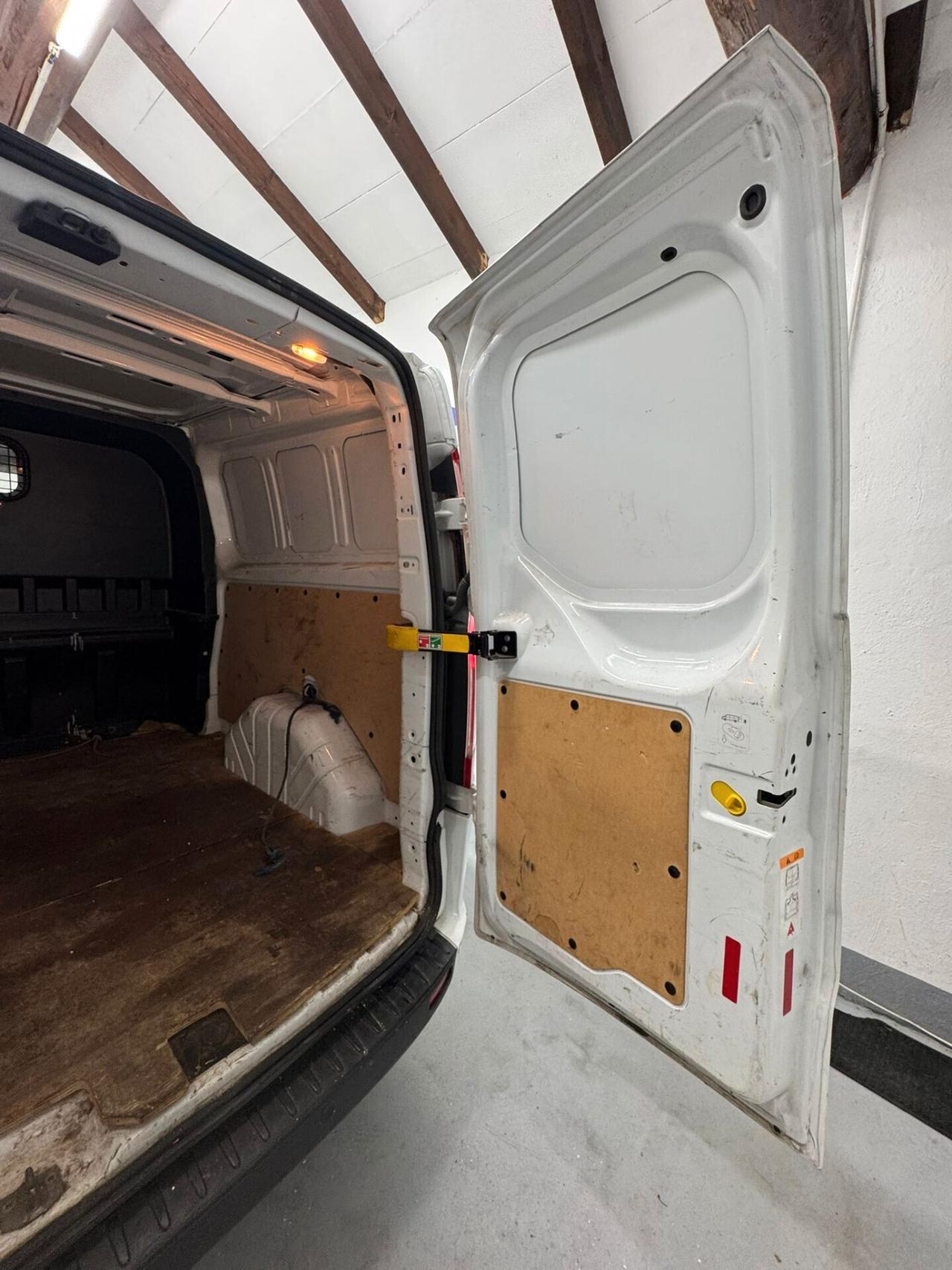 FORD TRANSIT CUSTOM 2.0 TDCI ANNO 2018 6 POSTI