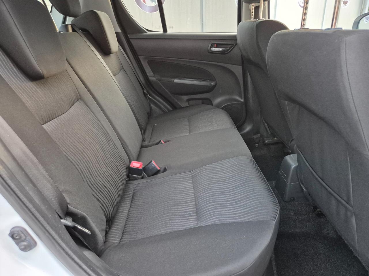 Suzuki SWIFT 1.3 DDiS 5 porte RESTAYLING NUOVA FULL 2012