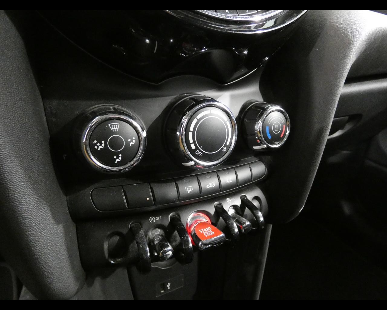 MINI Mini 4ª serie (F56) - Mini 1.5 One