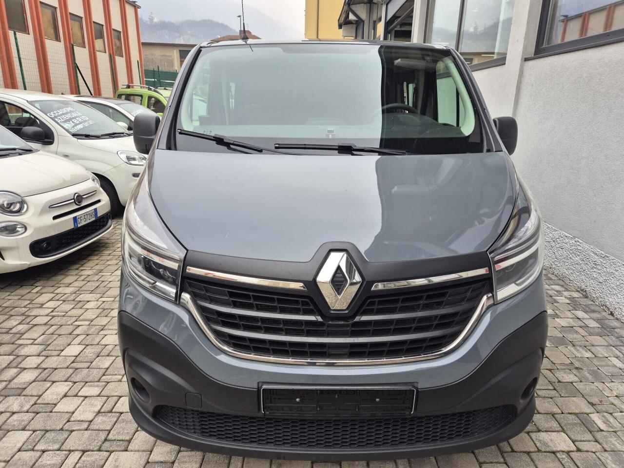 RENAULT TRAFIC ENERGY dCi 120cv 6 POSTI - autocarr