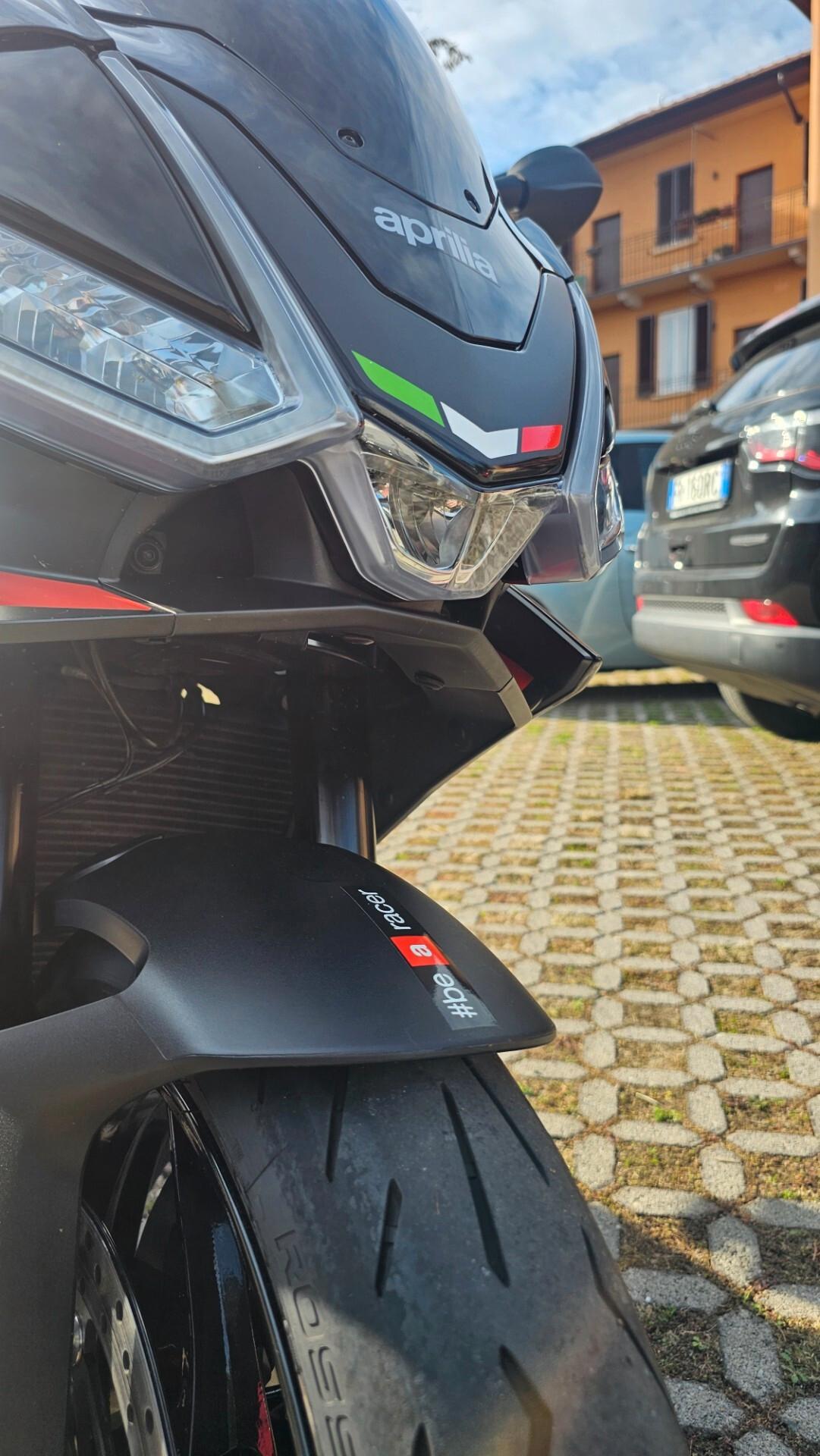 Aprilia Tuono 660 Factory