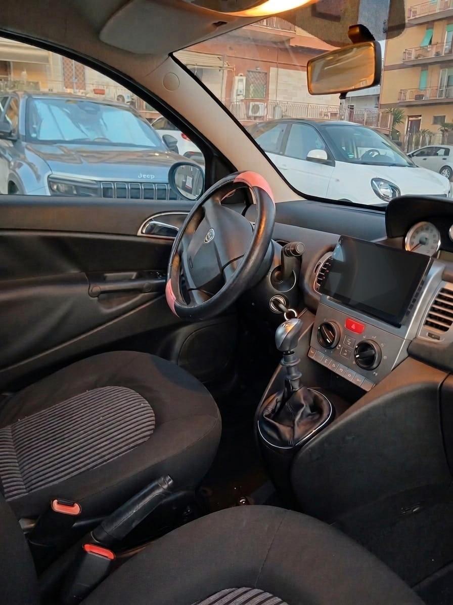 Lancia Ypsilon 1.2 neopatentati 134.500km
