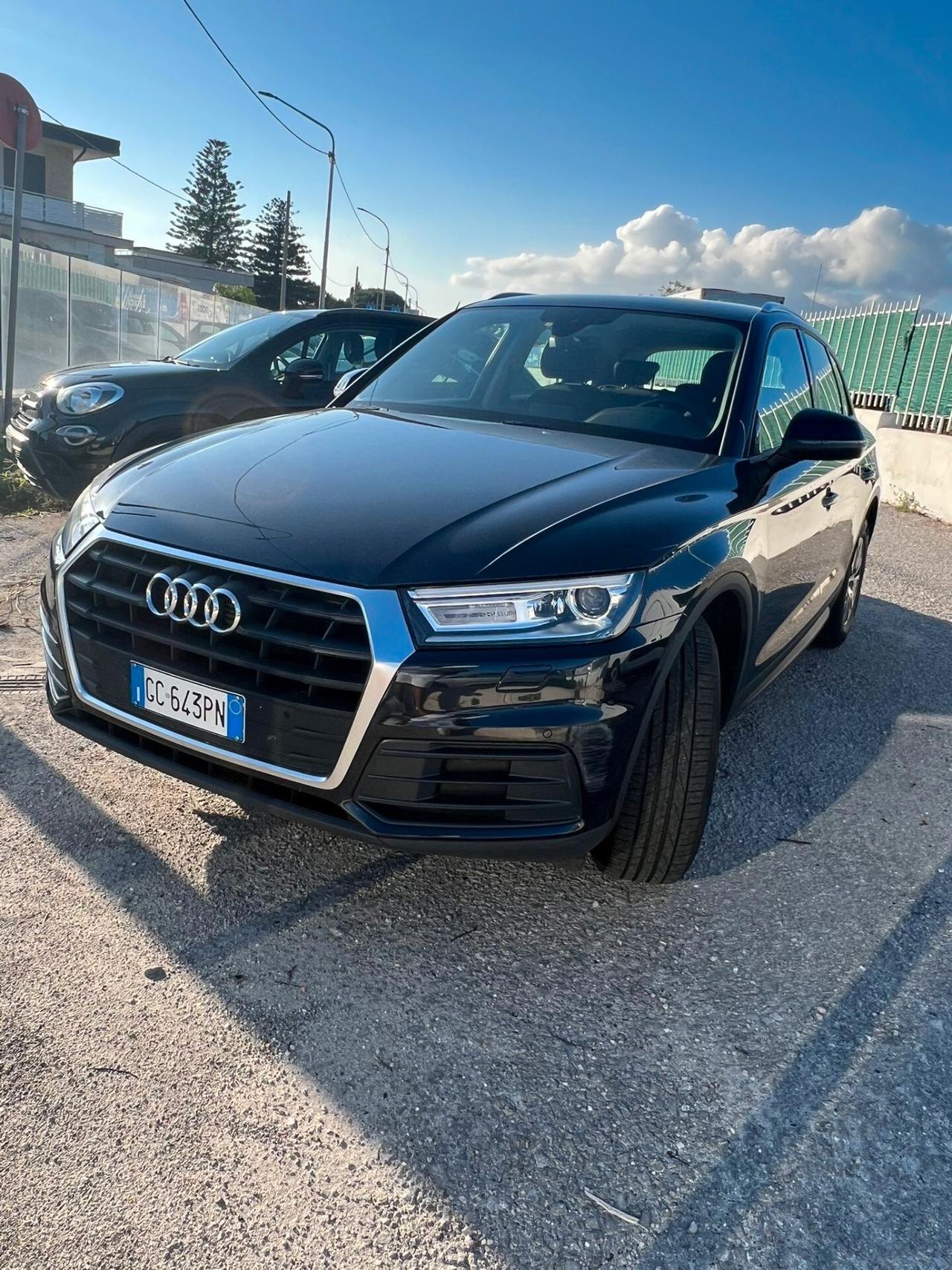 Audi Q5 30 TDI S tronic Business