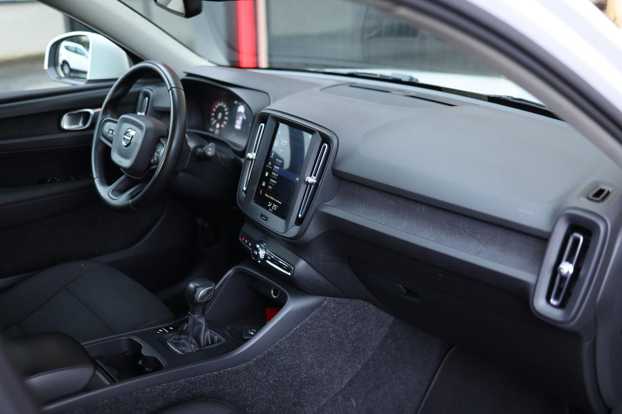 Volvo XC40 D3 Momentum Core