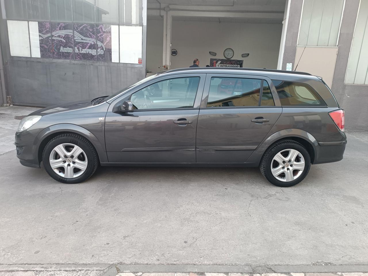 Opel Astra Gpl 2011 garanzia