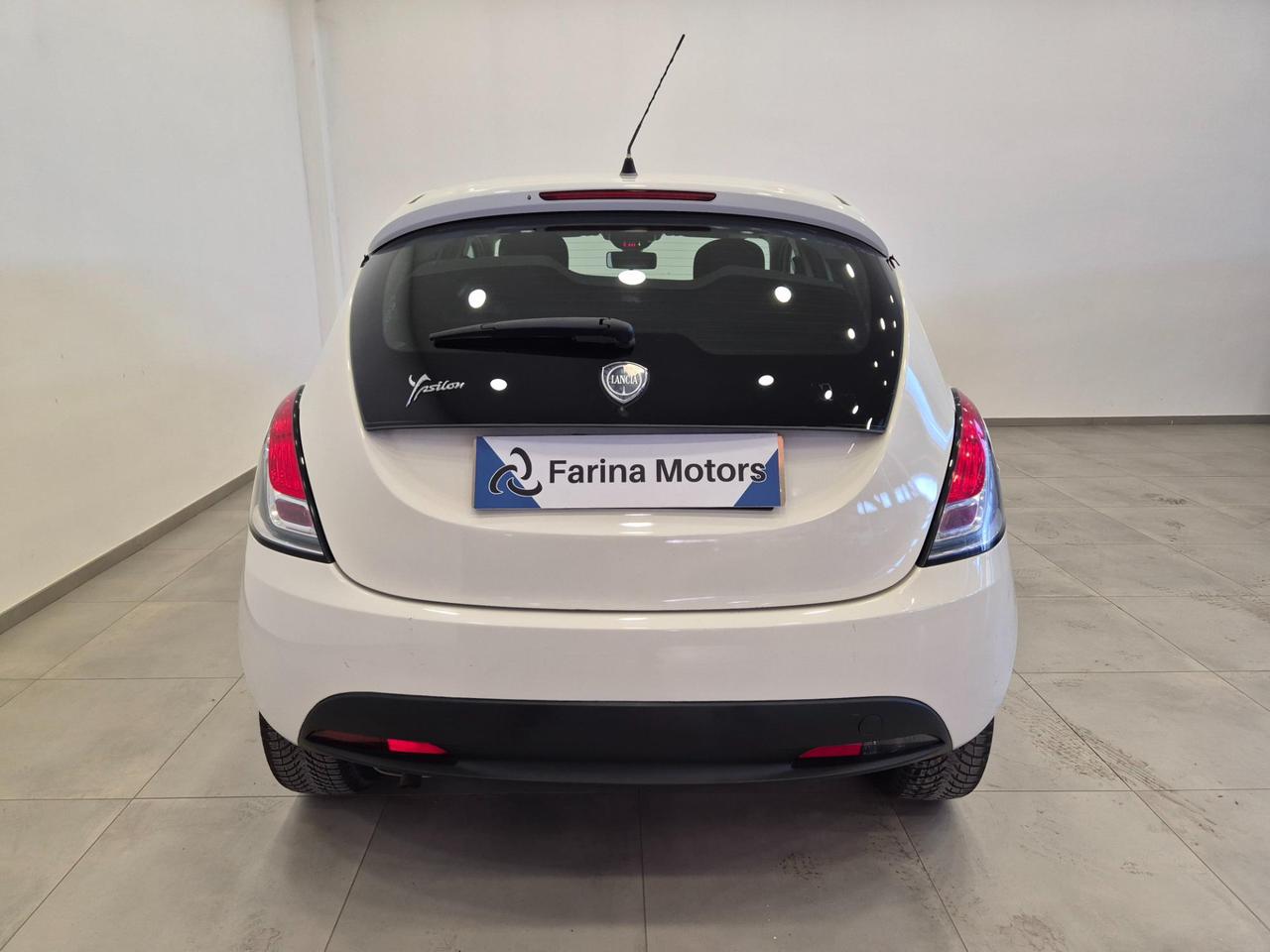 Lancia Ypsilon 5p 1.2 Silver 69cv - NEOPATENTATI - UNIPROPRIETARIO - Clima - Radio CD