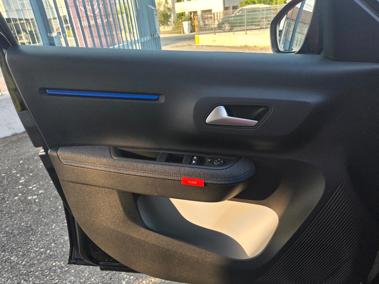 Citroen C3 PLUS 100 CV KM0 TETTO BIANCO NESSUN OBBLIGO FINANZIARIO