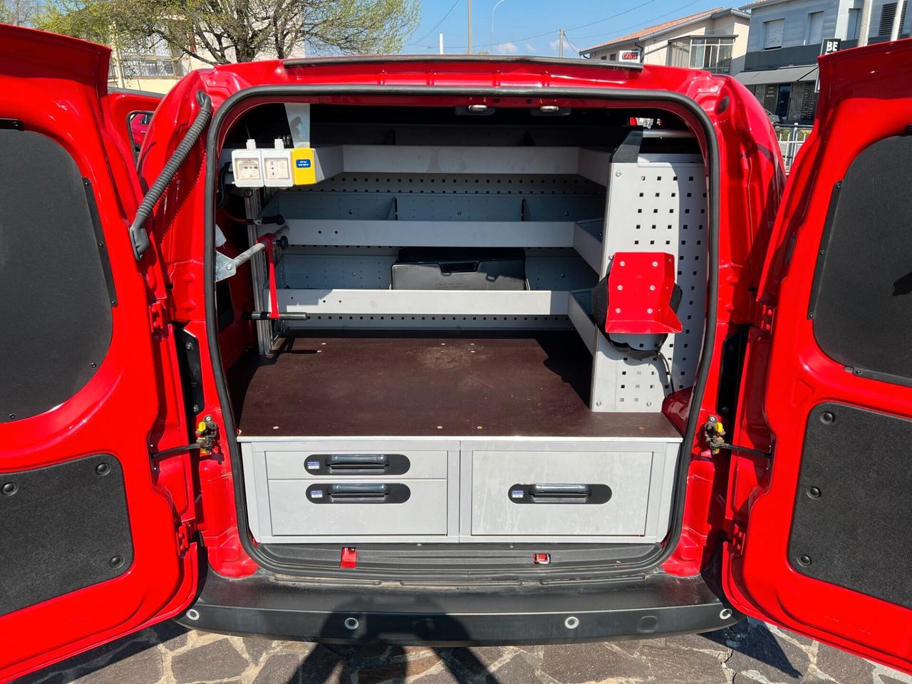 Fiat Fiorino 1.3 MJT 95CV Cargo Adventure