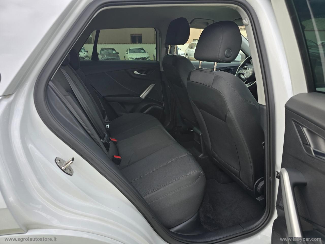 AUDI Q2 30 TDI S line Edition