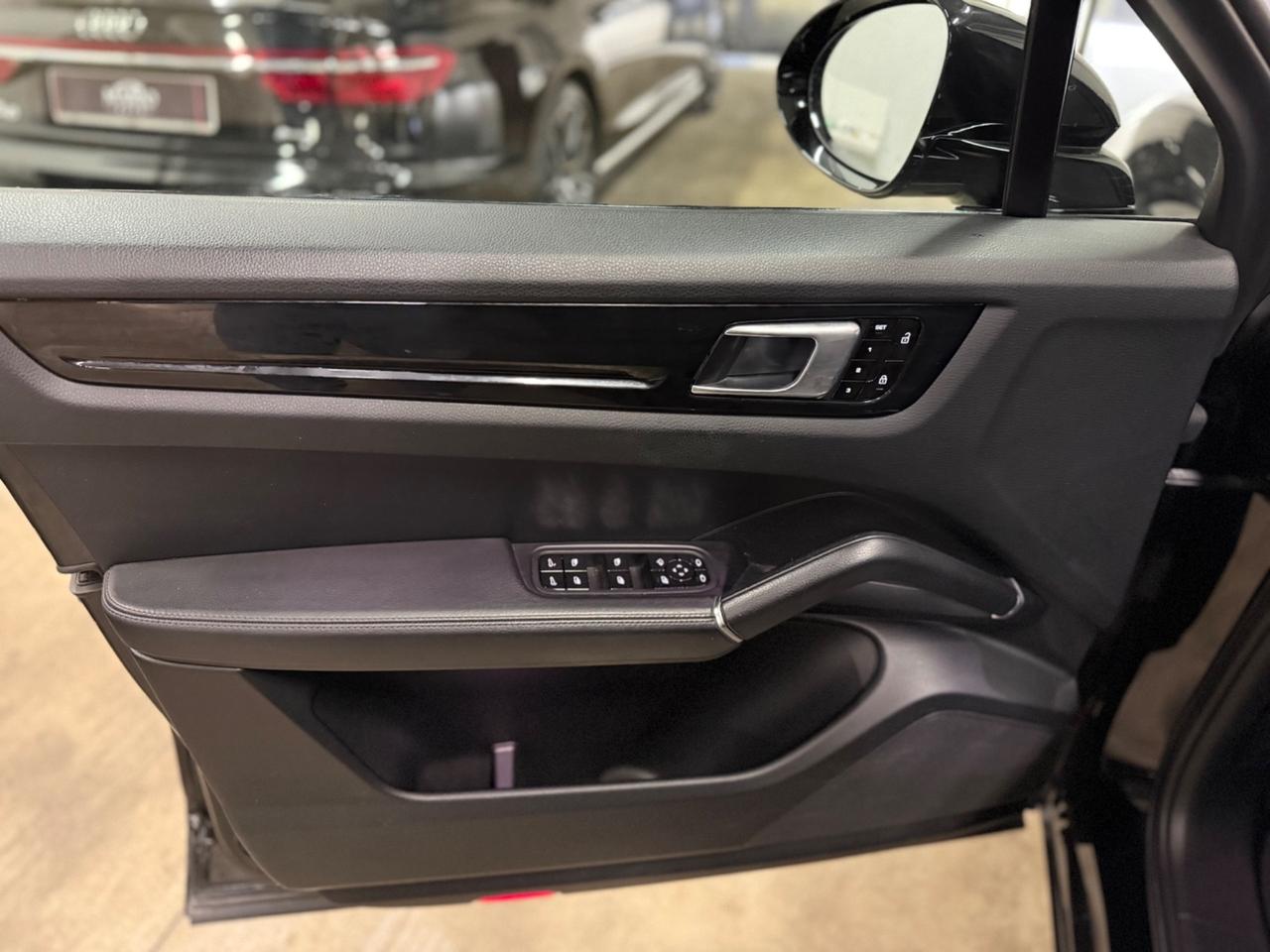 Porsche Cayenne 3.0 V6