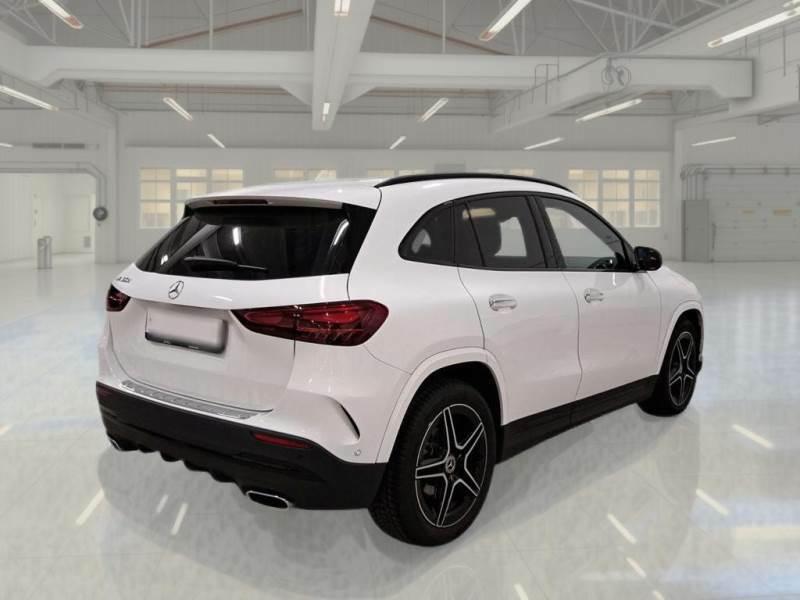 MERCEDES-BENZ GLA 180 D AMG LINE ADV PLUS AUTO CROSSOVER
