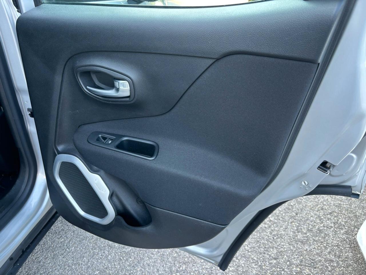 Jeep Renegade 1.6 Mjt 120 CV OK Neopatentati