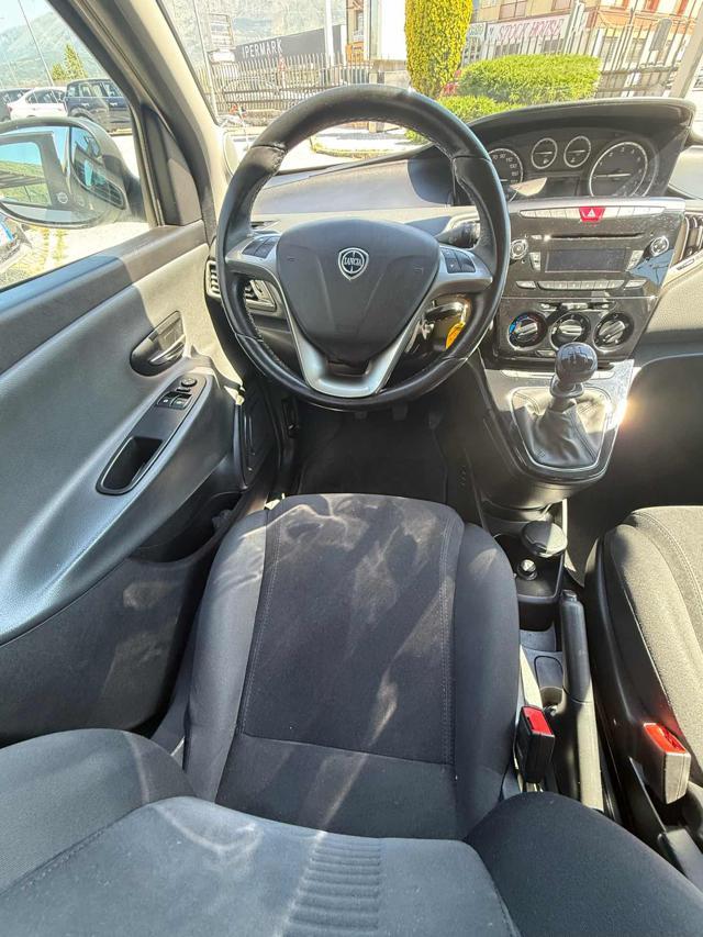 LANCIA Ypsilon 1.2 69 CV 5p. GPL Ecochic Gold SCONTO ROTTAMAZIONE